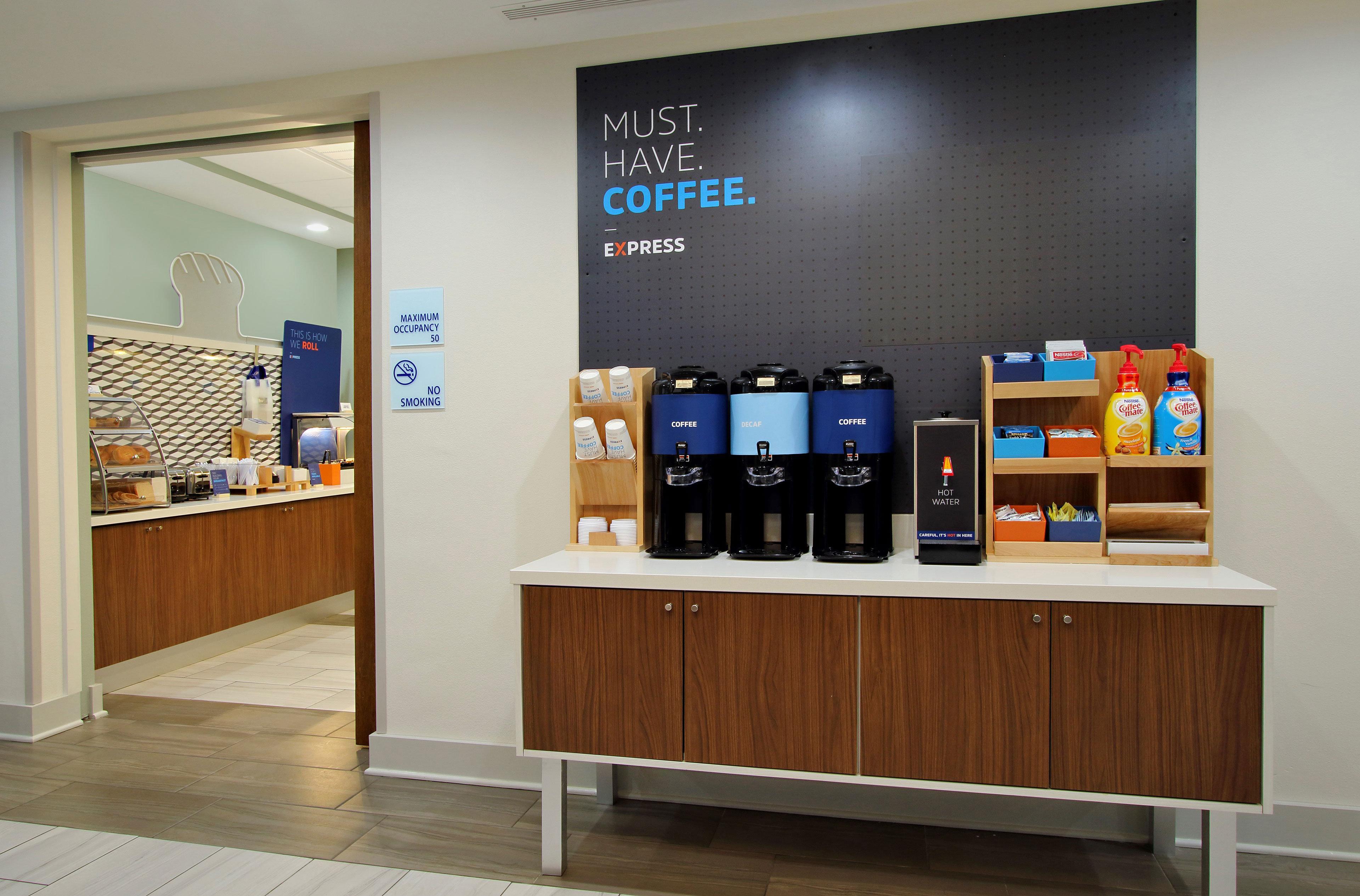 Holiday Inn Express Hotel & Suites Cadillac By Ihg Экстерьер фото
